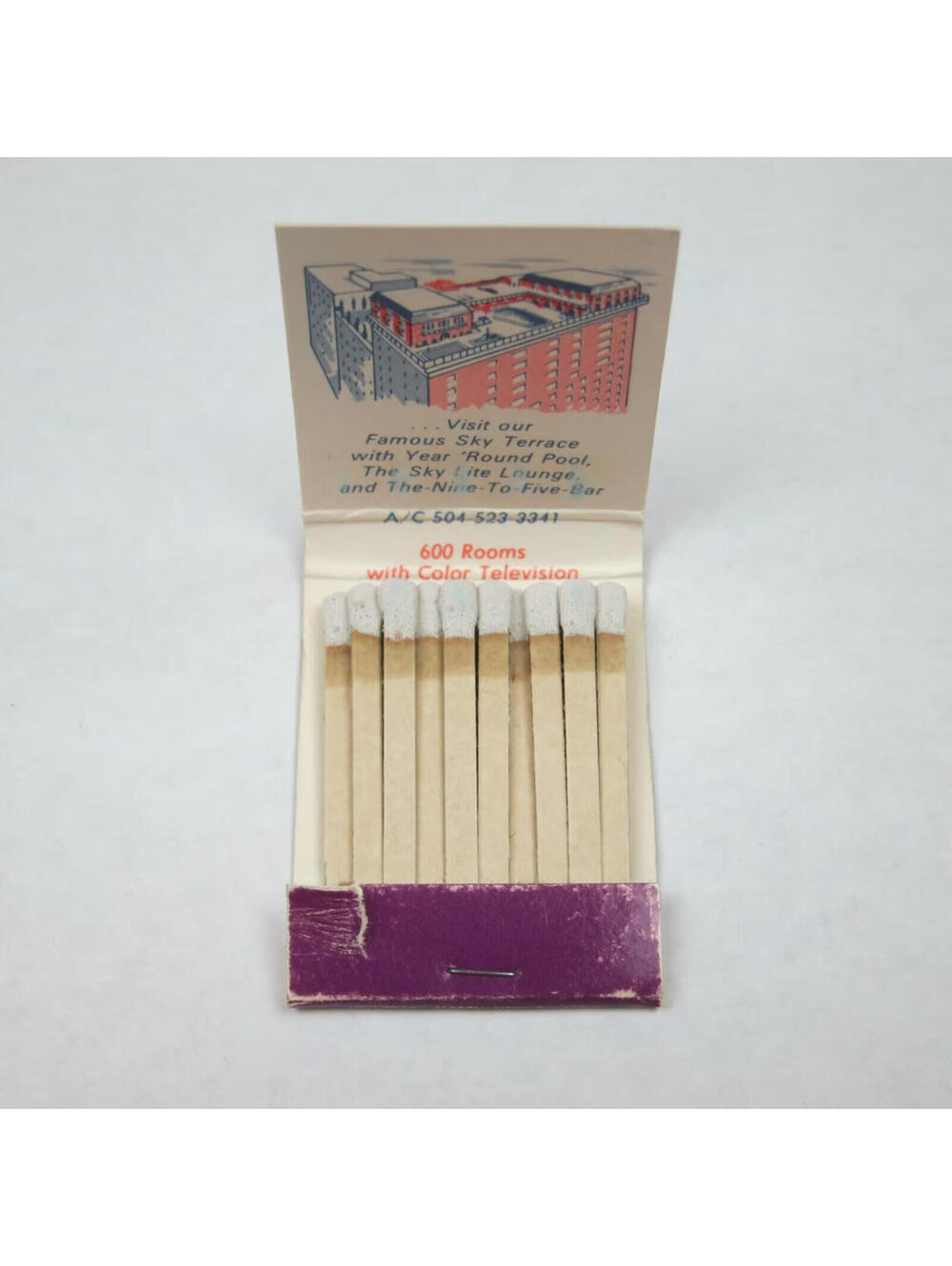 4 Vintage Matchbooks The Monteleone Hawks Nest Lodge Inn Ambassador Heritage Inn - Picture 4 of 12